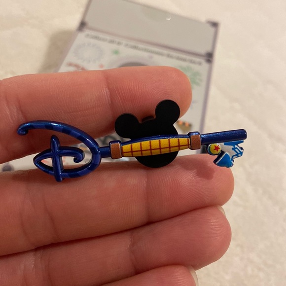 Woody key pin - Picture 1 of 4